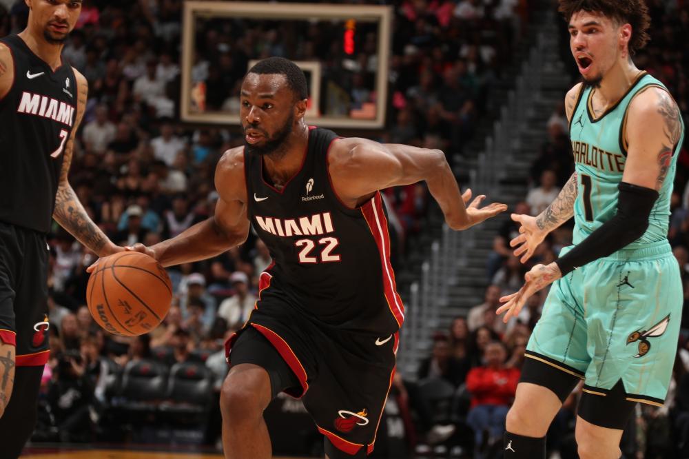 态向世界展 态向世界展